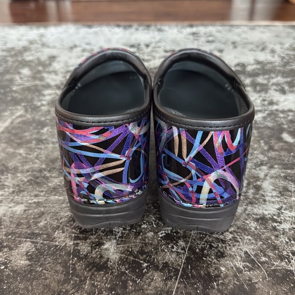 Dansko Blue/Purple Ribbon Design Leather XP 2.0 Professional Clogs Size 40 - Picture 4 of 6